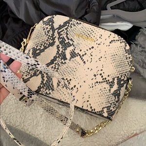 Steven madden purse